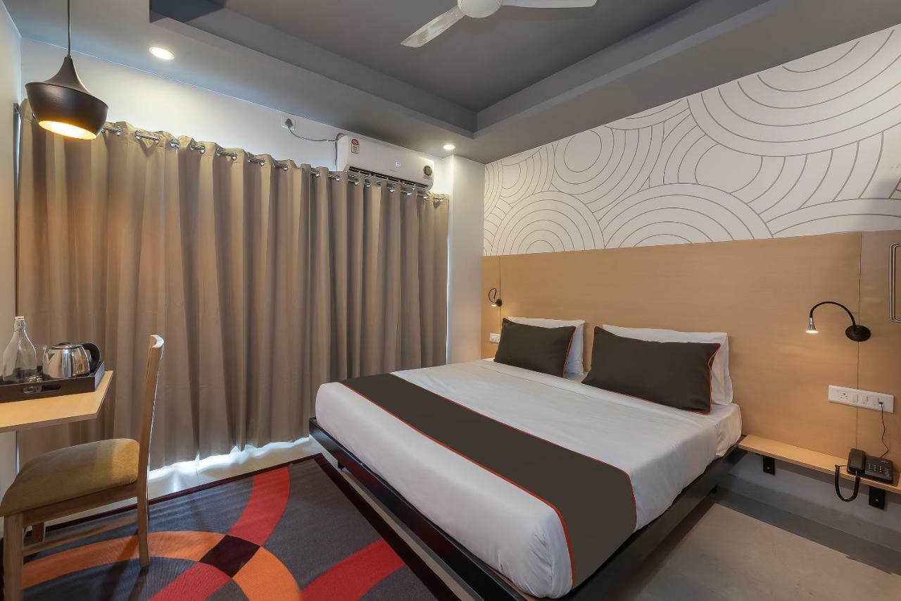 Hôtel Collection O 162 Vardhman International à Gurgaon Extérieur photo