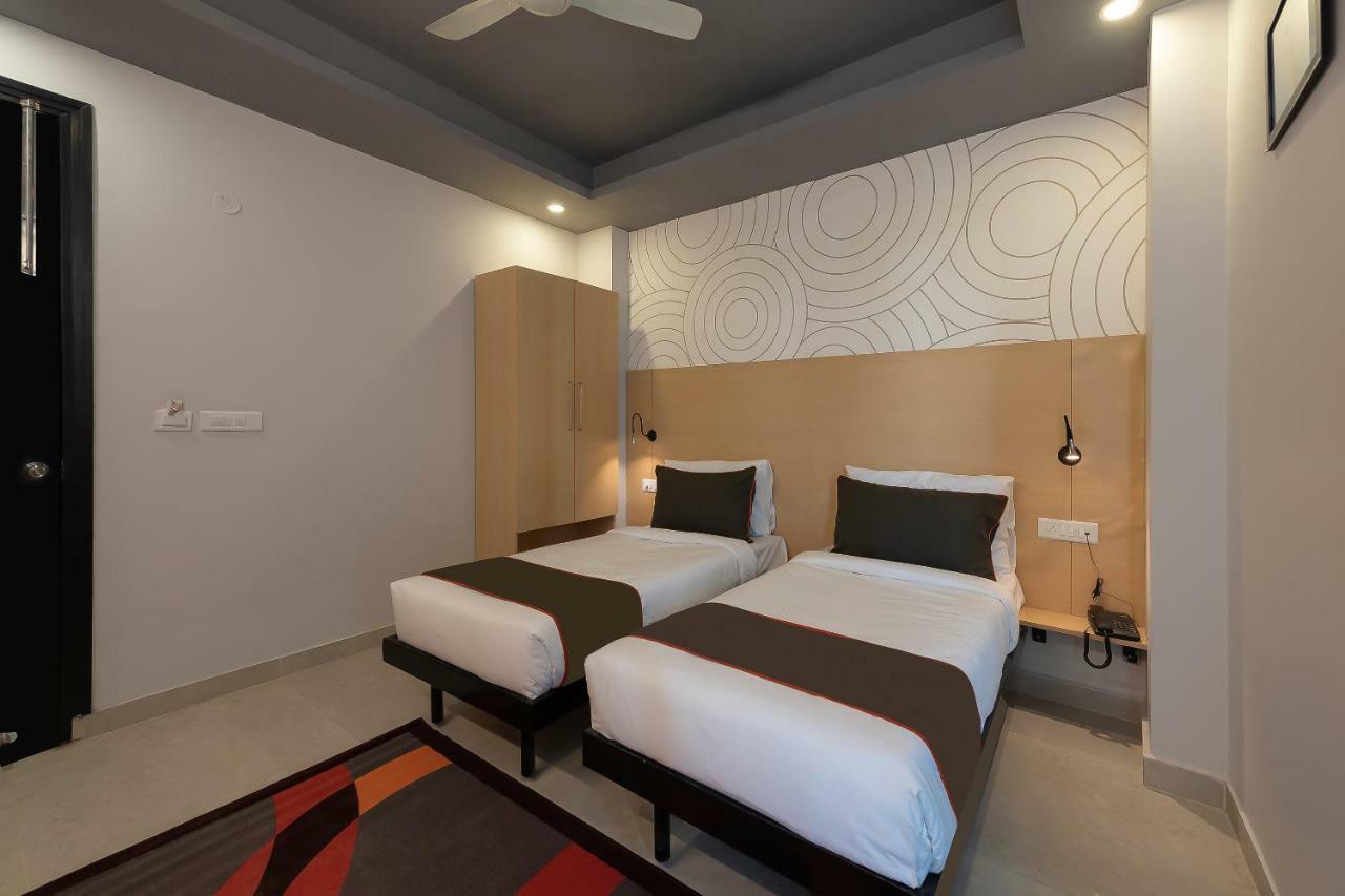 Hôtel Collection O 162 Vardhman International à Gurgaon Extérieur photo