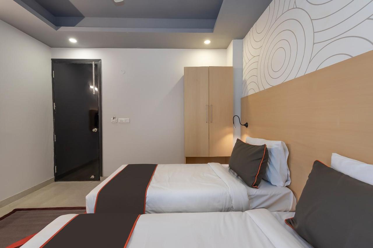 Hôtel Collection O 162 Vardhman International à Gurgaon Extérieur photo